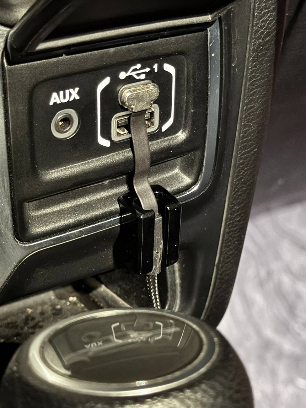 Jeep Wrangler JL Free: Flat phone cable retainer IMG_2490.JPEG