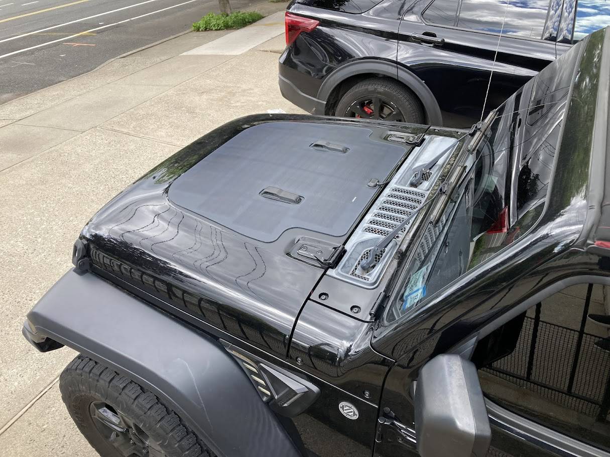 Jeep Wrangler JL Hood Solar Panel Installed IMG_0460