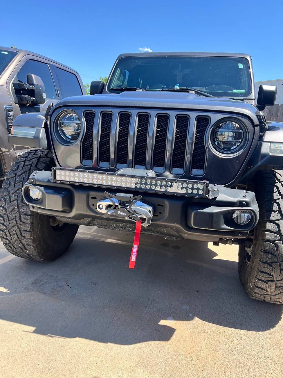 Jeep Wrangler JL Stubby Front Bumper IMG_7280