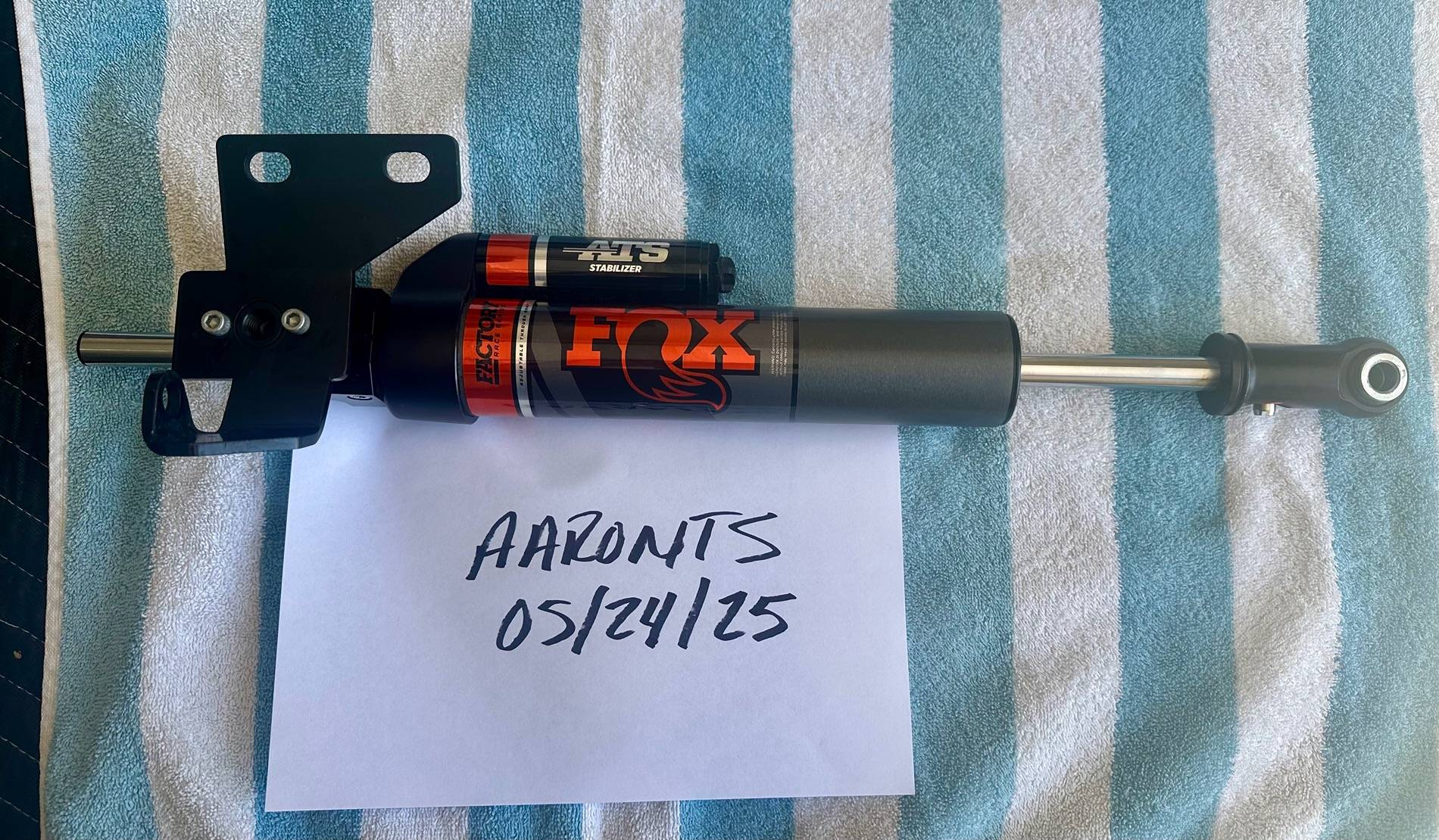 Jeep Wrangler JL Fox ATS 2.0 Steering Stabilizer. IMG_3291