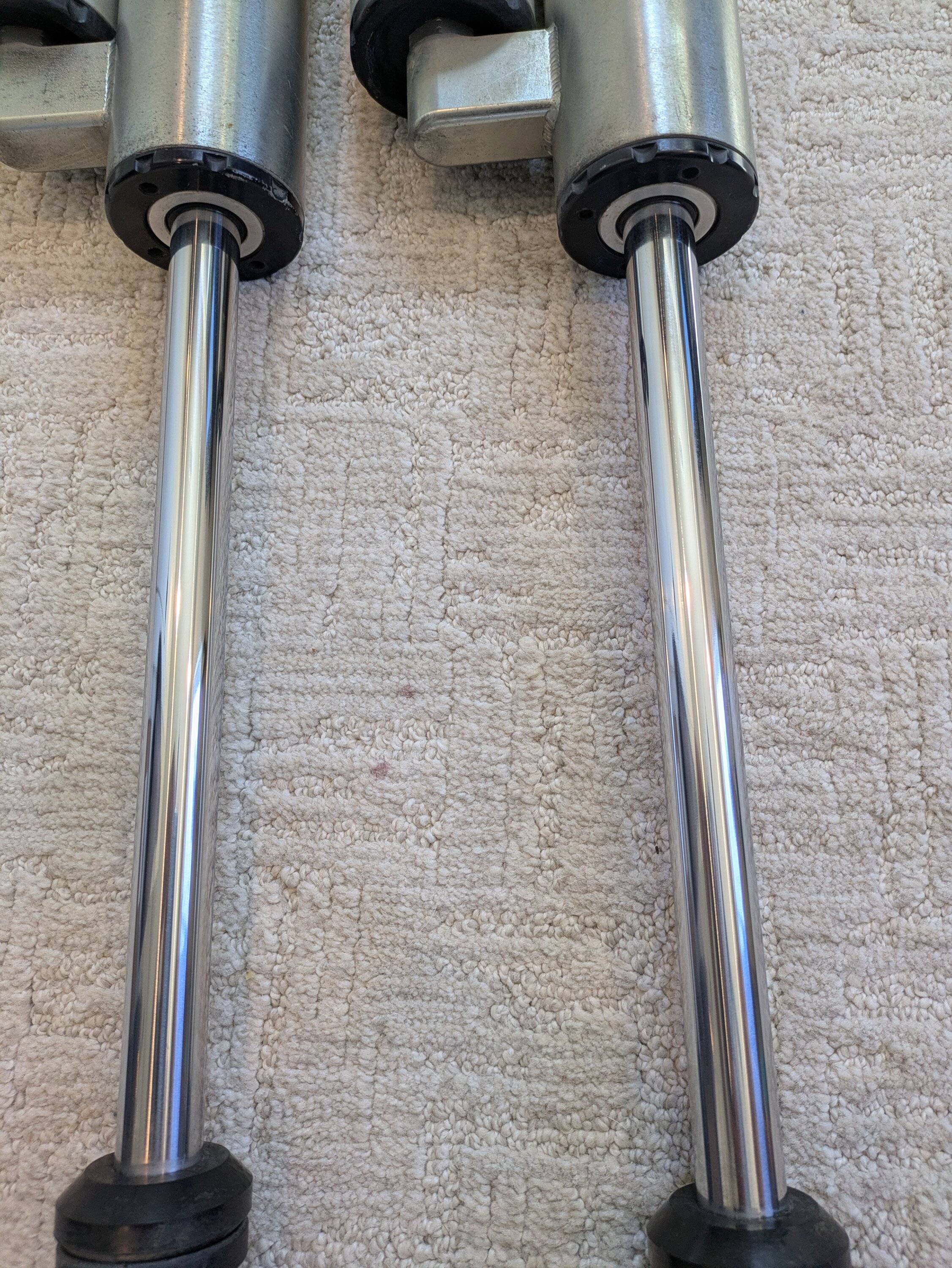 Jeep Wrangler JL ADS 2.5" Reservoir Shocks PXL_20250522_222109943