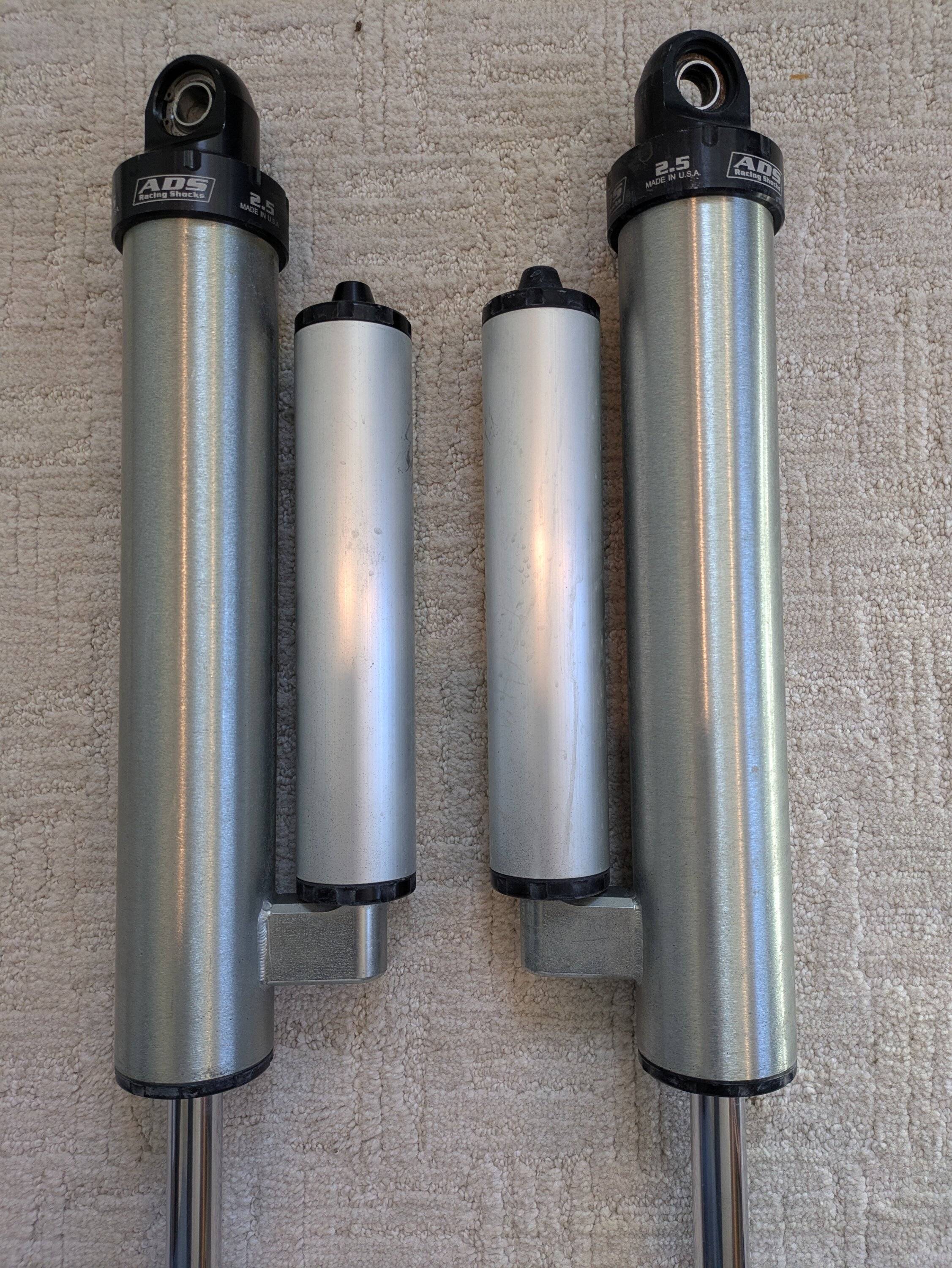 Jeep Wrangler JL ADS 2.5" Reservoir Shocks PXL_20250522_224129668