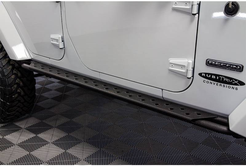 Jeep Wrangler JL Are Mopar JKU & JLU Rock Sliders Interchangeable? Recon-edition-white-rock-sliders_1
