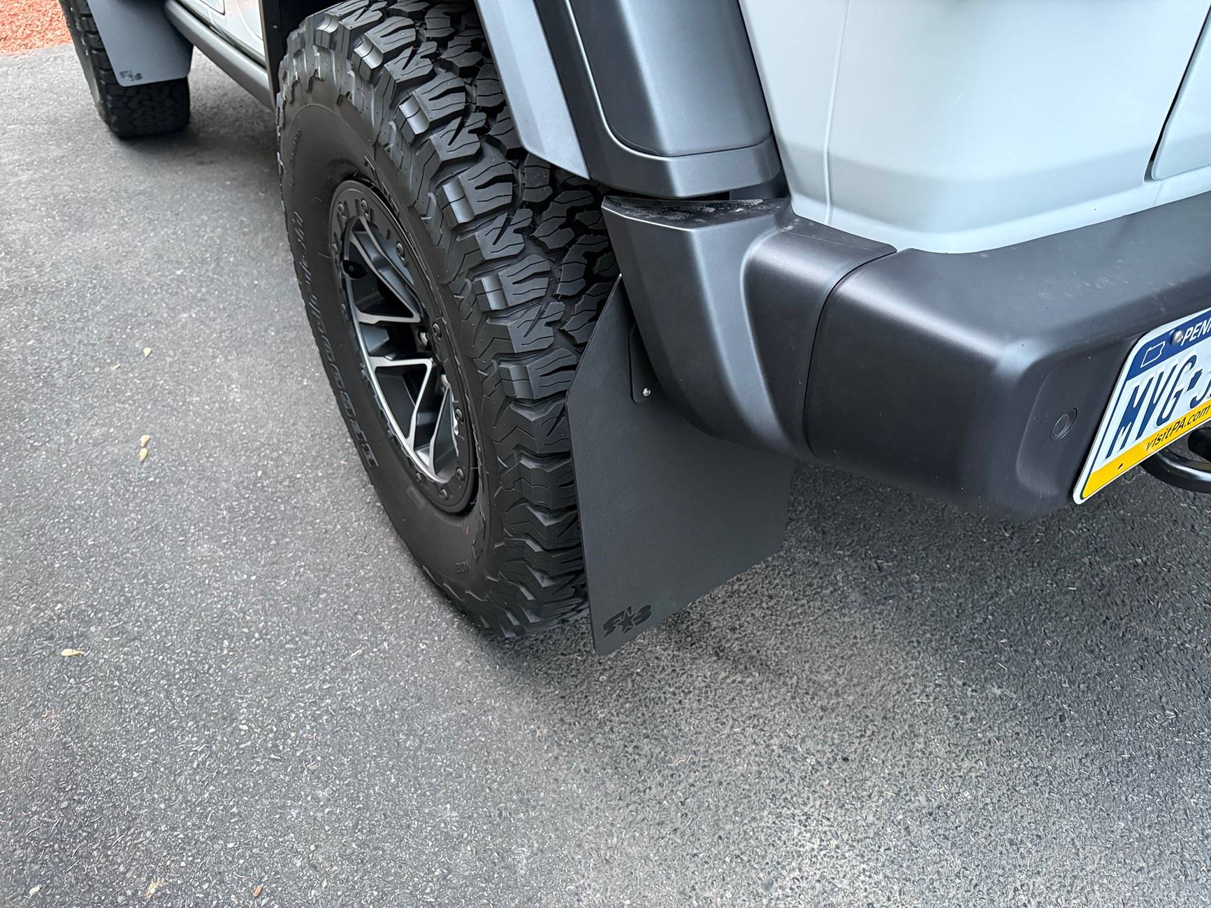 Jeep Wrangler JL Do Rally Armor Mud Guards work with the Xtreme 35 package? IMG_1165
