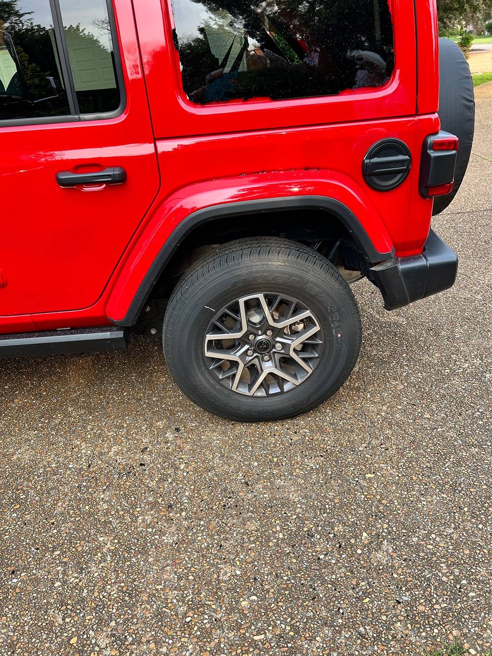 Jeep Wrangler JL Broken rear window IMG_7020