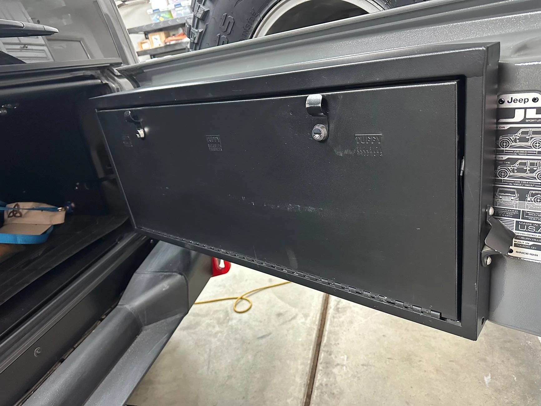 Jeep Wrangler JL Rifle Rack IMG_0856