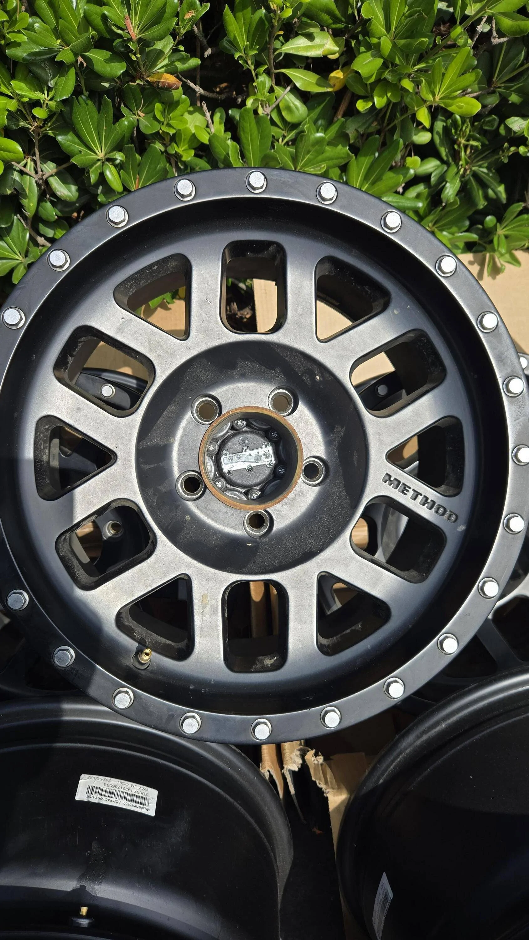 Jeep Wrangler JL Method Mesh 306 Wheels SoCal VuTaea5