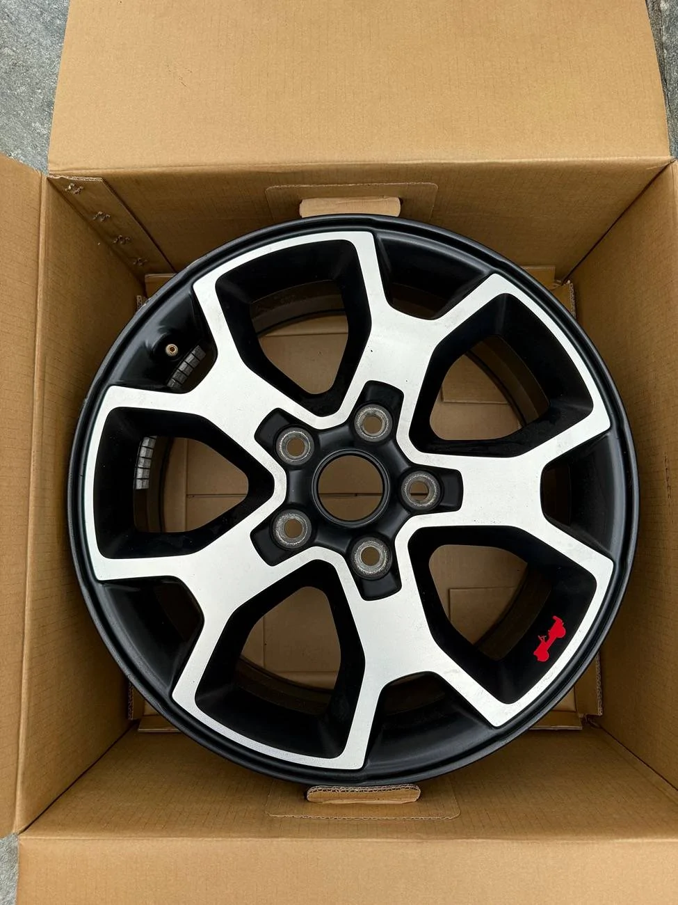 Jeep Wrangler JL Five JL Rubicon Wheels tempImagekeutkN