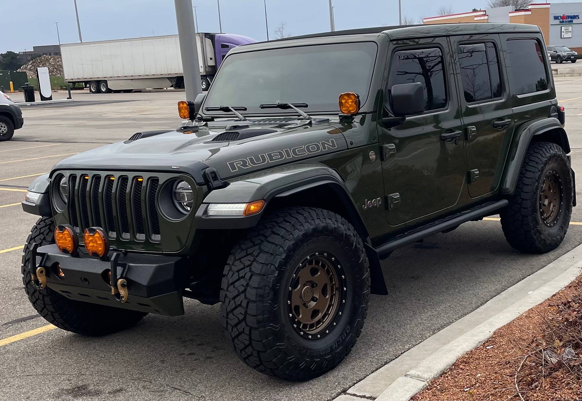Jeep Wrangler JL 37" on the 2.0L IMG_3081