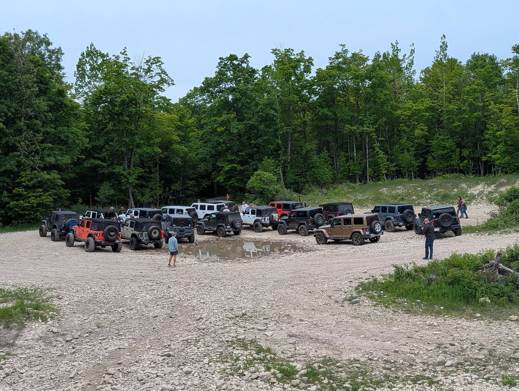 Jeep Wrangler JL Jeeps parking next to Jeeps... post yours! PXL_20250613_183055919