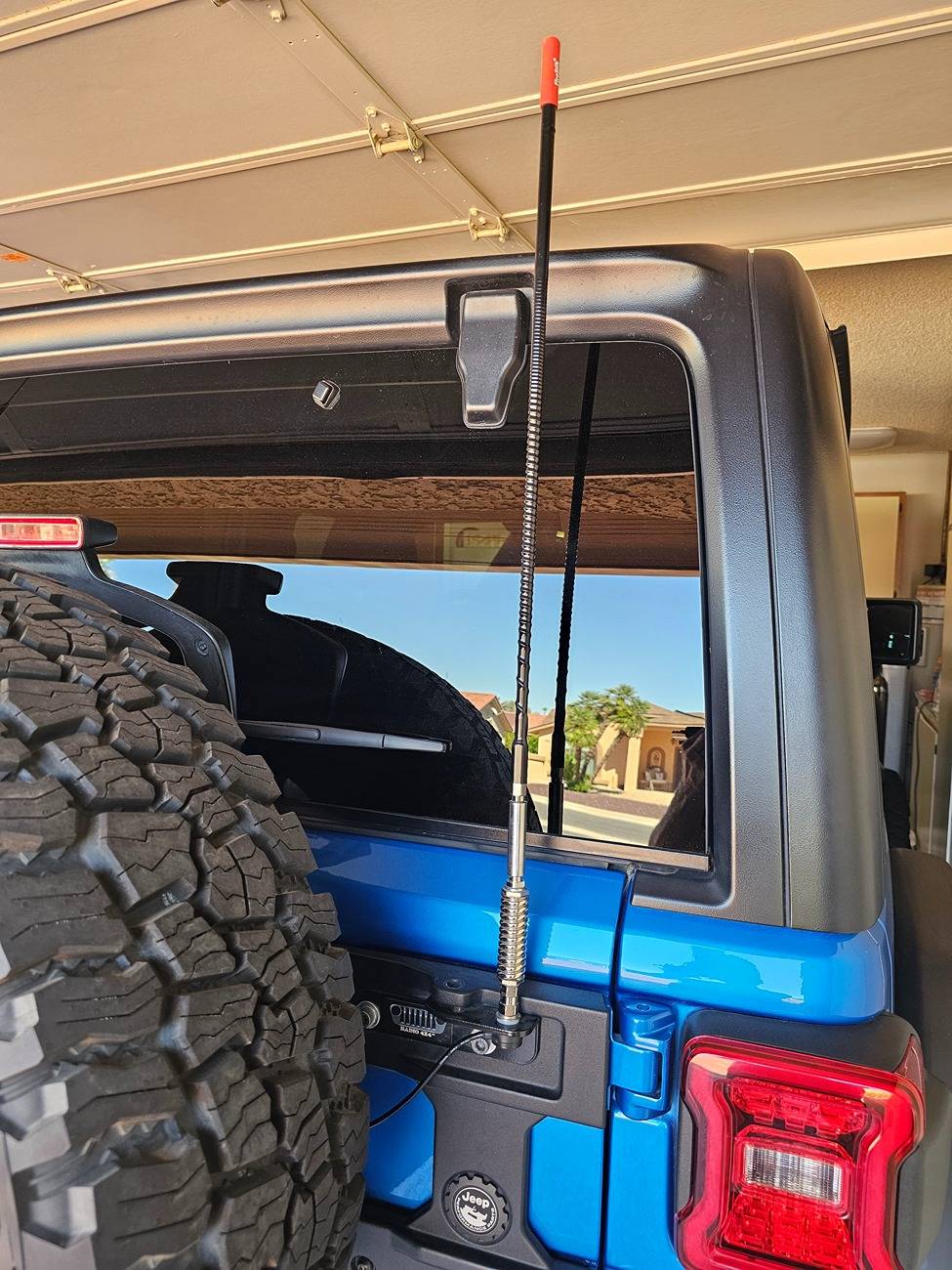 Jeep Wrangler JL Jl Rubicon cb Install 20250618_093534