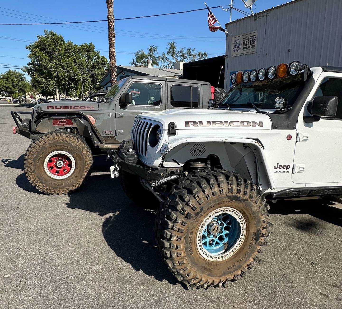 Jeep Wrangler JL Jeeps parking next to Jeeps... post yours! IMG_0903