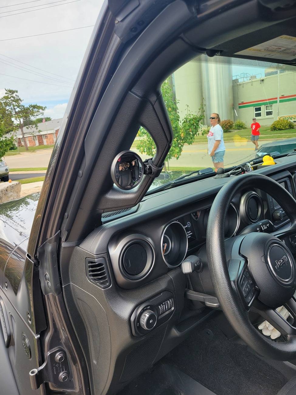 Jeep Wrangler JL Looking for doors off mirrors jeep mirror