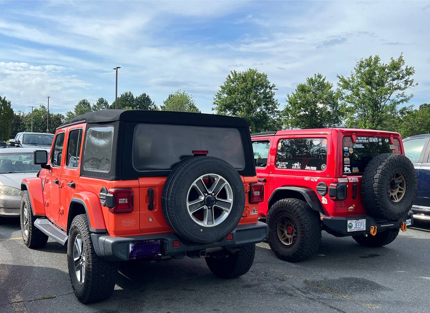 Jeep Wrangler JL Jeeps parking next to Jeeps... post yours! IMG_0290