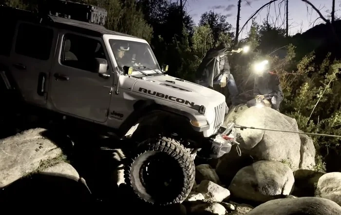 Night recovery! JLUR has electrical breakdown on badge of honor trail and pulled to trailhead until 2am