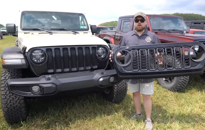 PSA: The New 2024 Jeep Wrangler Grille Fits the Current JL (And Vice Versa)