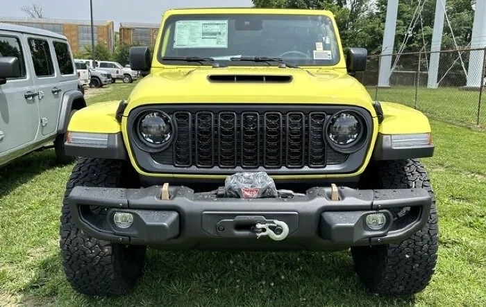 FINALLY found photos of 2024 Wrangler with Performance Satin-Black Grille by Mopar!  SO much better than the standard new grille!