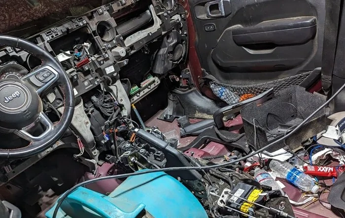 Flooded my 2021 Rubicon in 5' of water. Here's the drying / fix process...