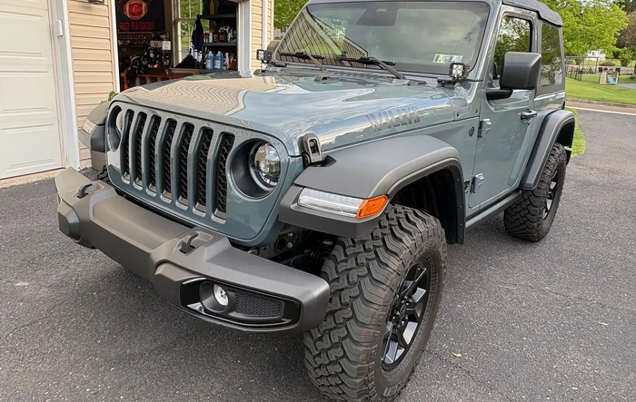 Classic Style Grille (from Distinction Applied) swap on my 2025 Willys