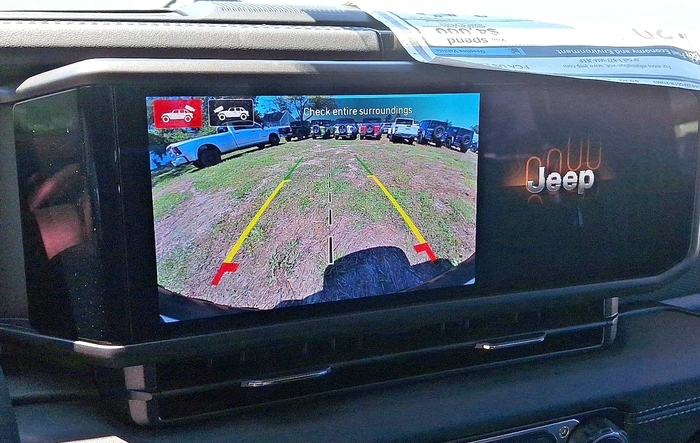 NHTSA 26V-531 / FCA #78D Recall -- (8/13/26) - 2026 Wrangler may not display the rearview image while backing up