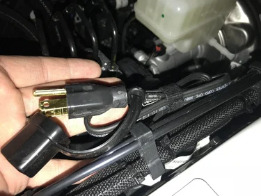 Jeep Wrangler JL Block Heater Cord --   Found it! kkk