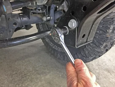 Jeep Wrangler JL WARN JL Rubicon Winch Mount Plate and Zeon 10-S Install Skid-Brackets