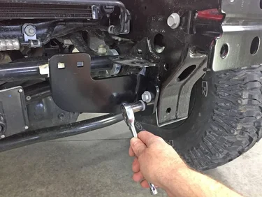 Jeep Wrangler JL WARN JL Rubicon Winch Mount Plate and Zeon 10-S Install Plate-Brkt