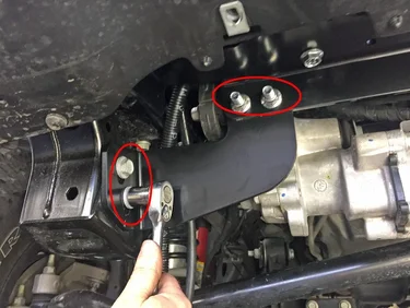 Jeep Wrangler JL WARN JL Rubicon Winch Mount Plate and Zeon 10-S Install Snug-Bolts