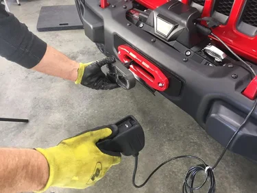 Jeep Wrangler JL WARN JL Rubicon Winch Mount Plate and Zeon 10-S Install Winch-in