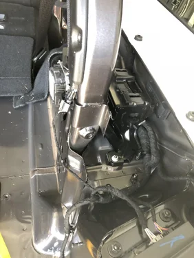 Jeep Wrangler JL Mopar Tow Harness Install 3D4B4878-9BDB-46F8-840B-1FB0BC7861D0