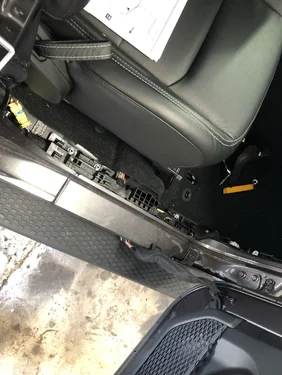 Jeep Wrangler JL Mopar Tow Harness Install 35741FCD-2EFE-4D2B-8500-8192E920F431