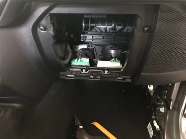 Jeep Wrangler JL Mopar Tow Harness Install CFA92C57-B95B-4B3F-9236-1CB441BC7436