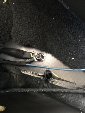 Jeep Wrangler JL Mopar Tow Harness Install 4D11591E-2D73-4087-BBBD-6E41B1616408