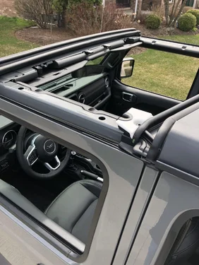 Jeep Wrangler JL STING GRAY Wrangler JL Club E82A0B37-6A6A-45EB-A4CD-6E3C3F6D680D