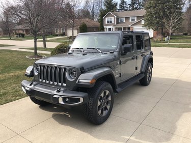 Jeep Wrangler JL STING GRAY Wrangler JL Club 7779E1A2-016E-403C-AF42-DF2157A79B63