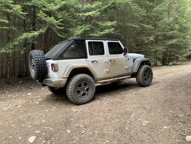 2018 JLU Sport S