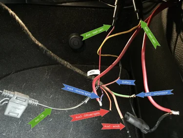 Jeep Wrangler JL Aux switches - Im Looking for instructions aux wiring