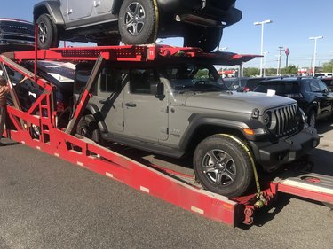 Jeep Wrangler JL Our First Forum Order Has Arrived! 6E2517DD-05B5-474C-9BA2-5BEA5B1739C2