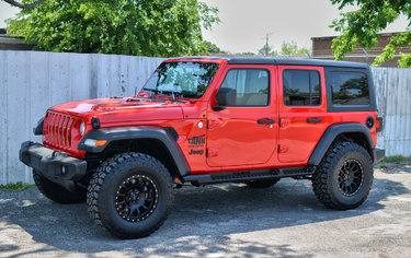 Jeep Wrangler JL Rough country 2.5 lift pics / reviews front left