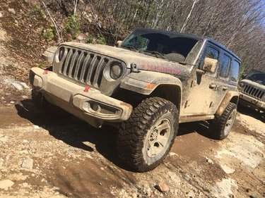 Jeep Wrangler JL Offroad product information 32411167_10215681973740825_6778405111254220800_n