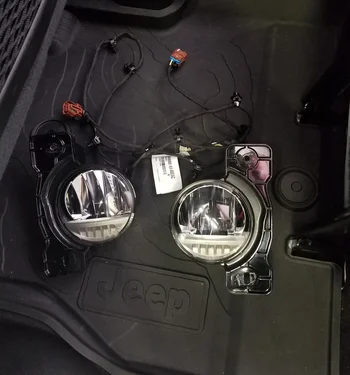 Jeep Wrangler JL Difference in fog light mounting brackets fogs
