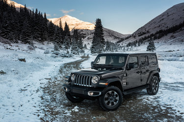 Jeep Wrangler JL Official: 2018 Jeep Wrangler JL Specs, Info, Wallpapers... jp018-056wrrg7rgqho7t2iv538lucdm11gd9-1