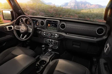 Jeep Wrangler JL Official: 2018 Jeep Wrangler JL Specs, Info, Wallpapers... jp018-242wrrr7jlb2445f5g79eic2ubdl80f-1
