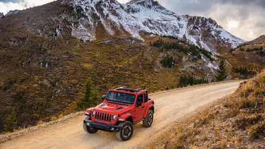 Jeep Wrangler JL Official: 2018 Jeep Wrangler JL Specs, Info, Wallpapers... 2018-jeep-wrangler-rubicon-17-1