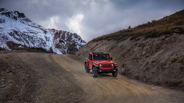 Jeep Wrangler JL Official: 2018 Jeep Wrangler JL Specs, Info, Wallpapers... 2018-jeep-wrangler-rubicon-20-1