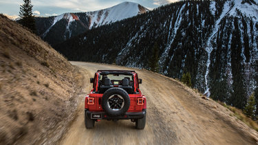 Jeep Wrangler JL Official: 2018 Jeep Wrangler JL Specs, Info, Wallpapers... 2018-jeep-wrangler-rubicon-23-1
