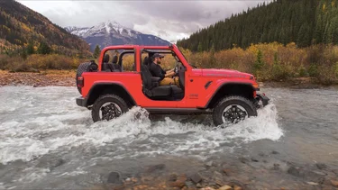 Jeep Wrangler JL Official: 2018 Jeep Wrangler JL Specs, Info, Wallpapers... 2018-jeep-wrangler-rubicon-49-1
