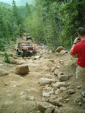 Jeep Wrangler JL Sahara or Rubicon? Im000560