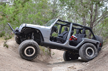 Jeep Wrangler JL Video: They say the JL Rubicon can fit 35's without a lift, this video says otherwise DSC_0272_zpsa9ec4403