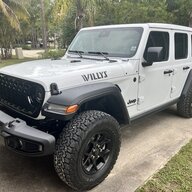 WhiteWilly24